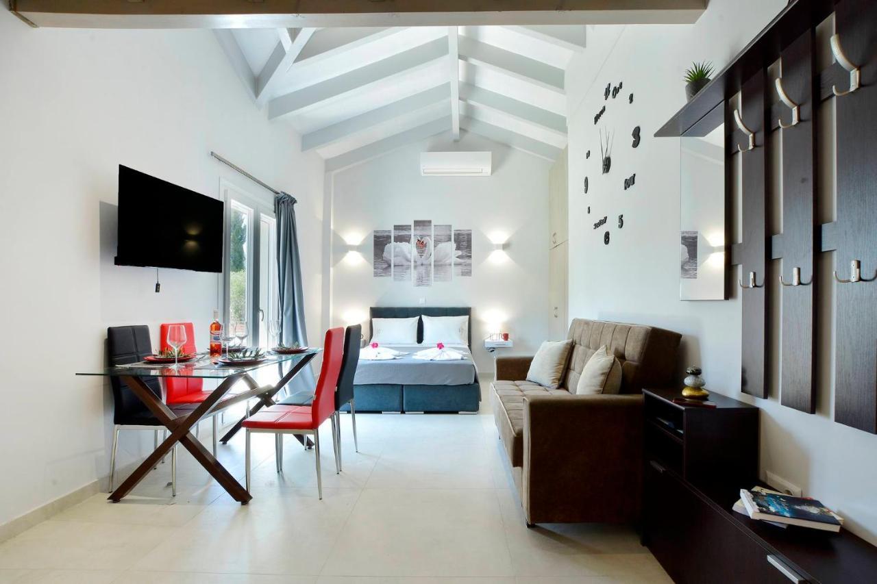 Villa Bratou Aqua In Stroggi *